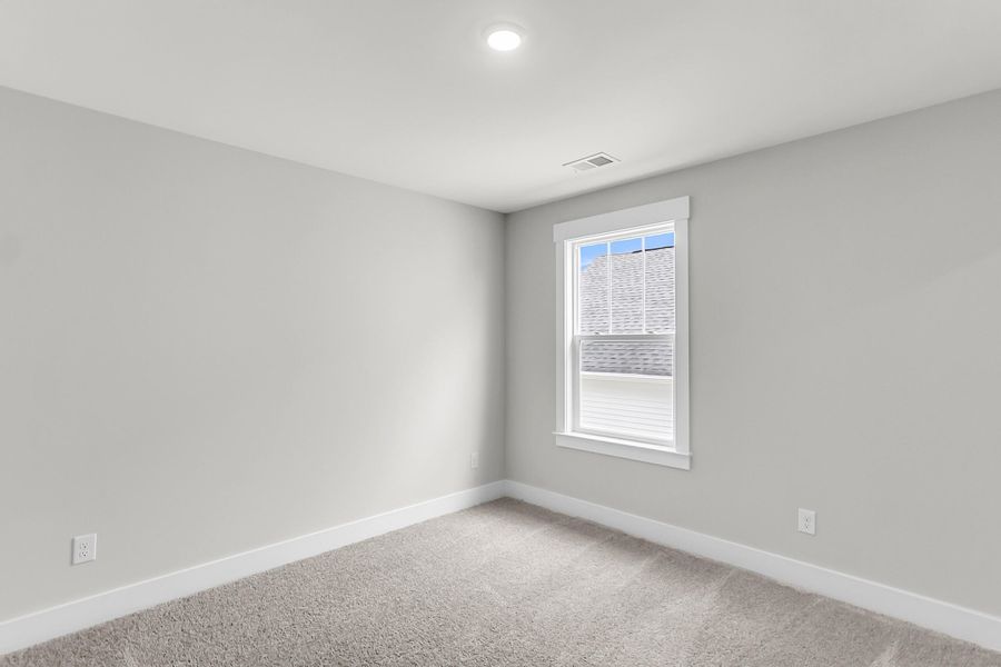 Spacious, unfurnished interior of a new home in , Summerville (Image 27).