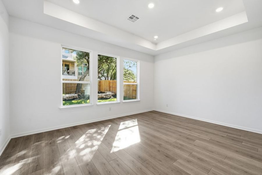 Spacious, unfurnished interior of a new home in Parkside on the River 60s, Georgetown (Image 15).