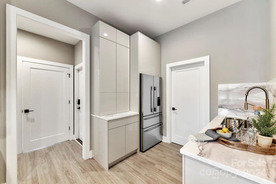 Beautiful, Modern Kitchen cabinetry!