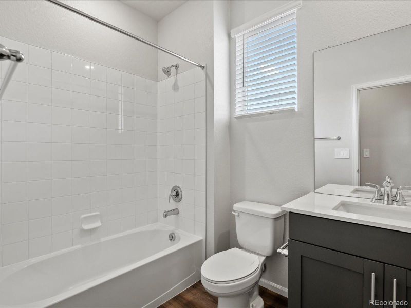 Furnished interior view inside a new home in Ridgeline Vista: The Flora Collection, Brighton (Image 8). Furnished interior view inside a new home in Ridgeline Vista: The Flora Collection, Brighton (Image 8).