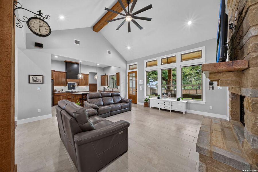 Furnished interior view inside a new home in , La Vernia (Image 8). Furnished interior view inside a new home in , La Vernia (Image 8).