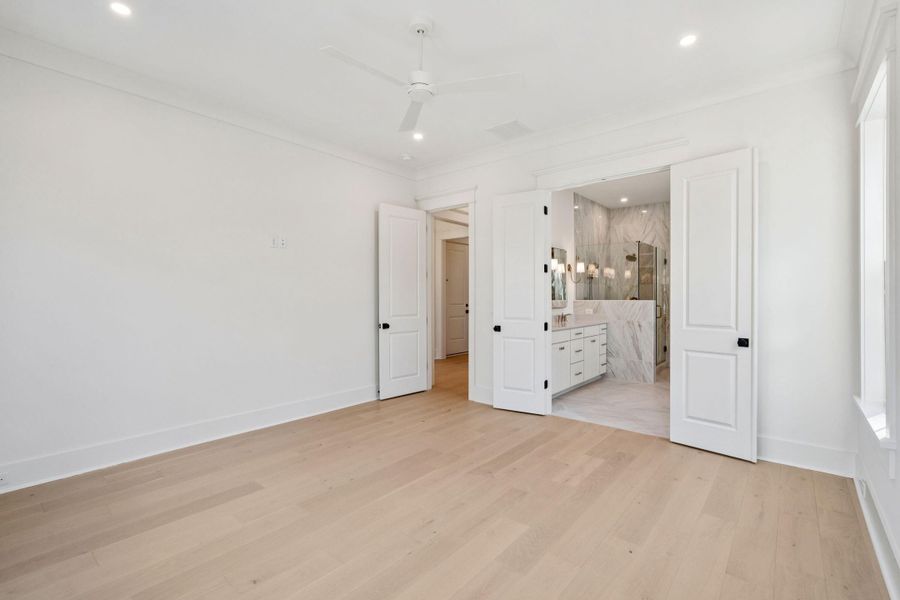 Spacious, unfurnished interior of a new home in , Mount Pleasant (Image 41).