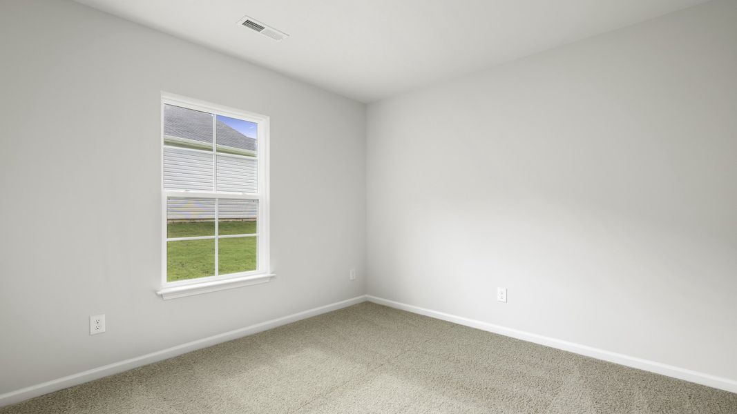 Spacious, unfurnished interior of a new home in Quail Haven, Winston-Salem (Image 15).