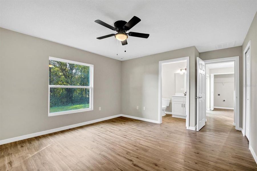 Spacious, unfurnished interior of a new home in , Lakeland (Image 24).