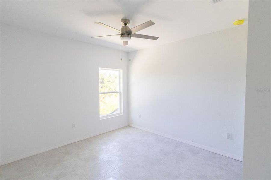 Spacious, unfurnished interior of a new home in , Rotonda West (Image 12).