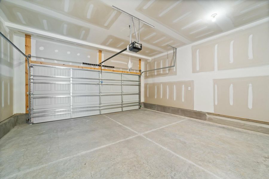 Image 30 of a home in Harbor Crossing.