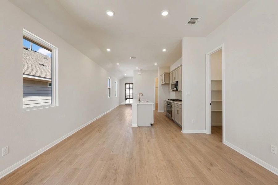 Dining Area Dining Area