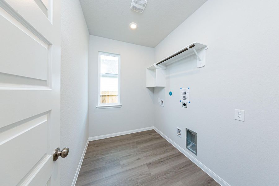 Photos are a representation of the floor plan. Options and interior selections will vary. Photos are a representation of the floor plan. Options and interior selections will vary.