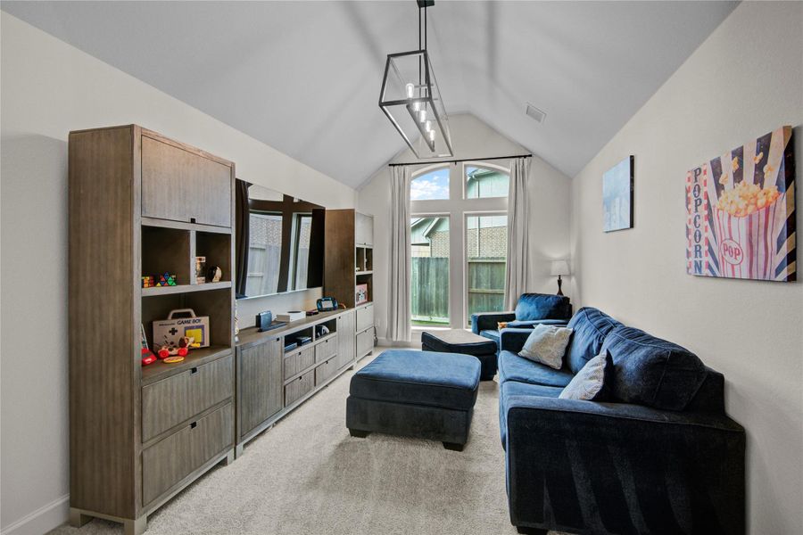 Spacious Gameroom/Media Room/Office or Playroom Spacious Gameroom/Media Room/Office or Playroom