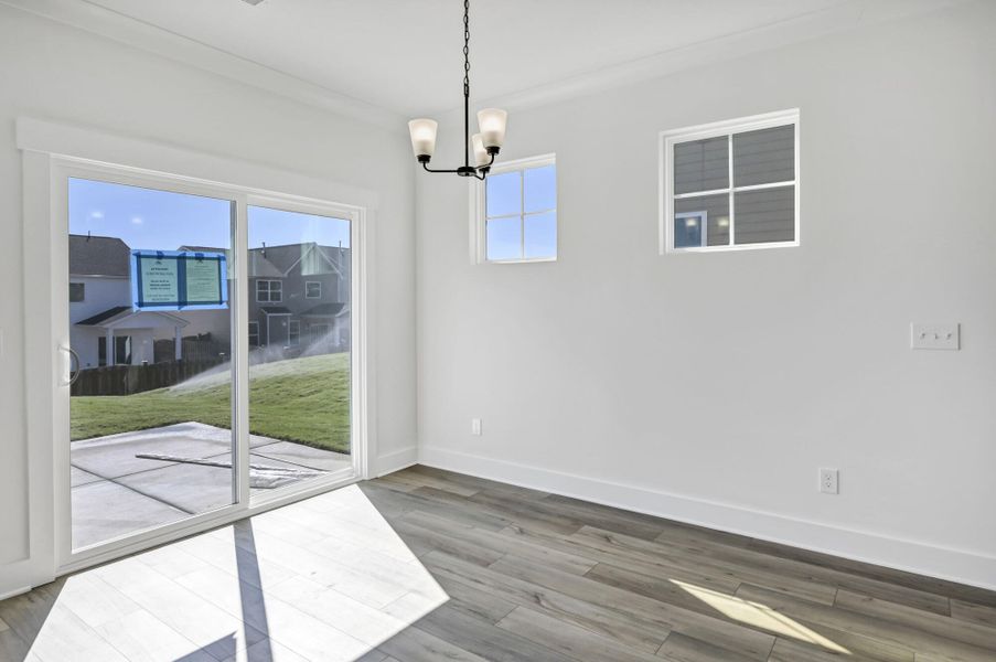 Spacious, unfurnished interior of a new home in Ashton Lakes, Lexington (Image 26).