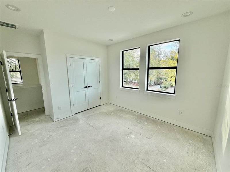 Image 20 of a home in .