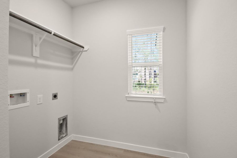 Image 15 of a home in Oakwood Ranch. Image 15 of a home in Oakwood Ranch.