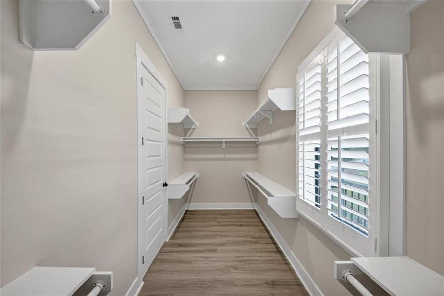 Image 37 of a home in .