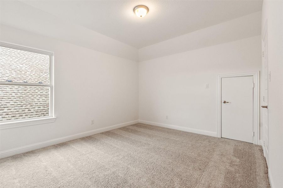 Spacious, unfurnished interior of a new home in Sundance Cove, Crosby (Image 25). Spacious, unfurnished interior of a new home in Sundance Cove, Crosby (Image 25).