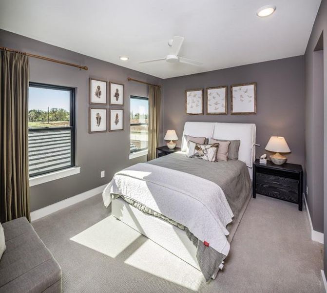 Furnished interior view inside a new home in Sienna, Missouri City (Image 42).