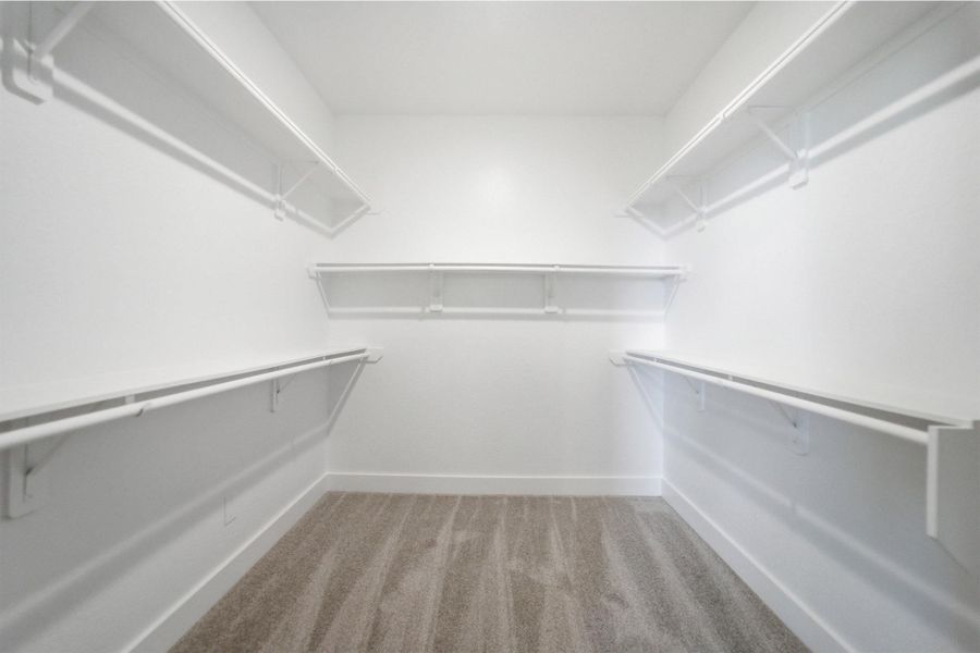 Spacious, unfurnished interior of a new home in Sunterra Lakes, Brookshire (Image 23). Spacious, unfurnished interior of a new home in Sunterra Lakes, Brookshire (Image 23).