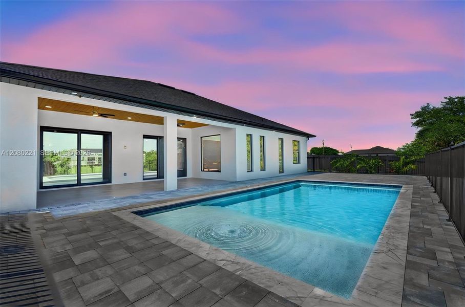 Exterior details and patio area of a home in , Cape Coral (Image 33).