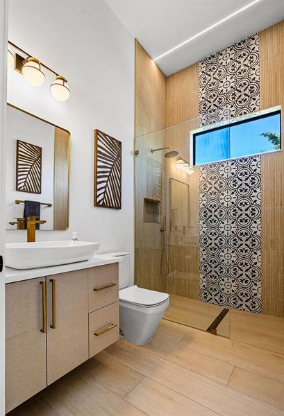 Furnished interior view inside a new home in , Sarasota (Image 10).