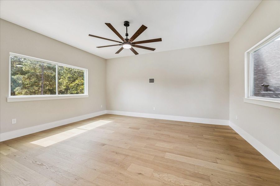 Spacious, unfurnished interior of a new home in , Montgomery (Image 39).