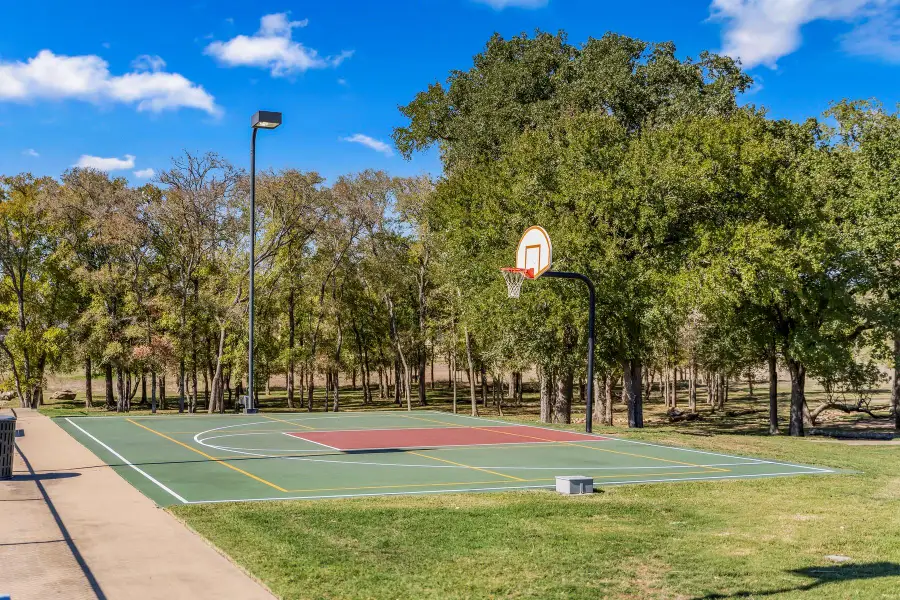 Community amenities in The Colony, Bastrop (Image 15). Community amenities in The Colony, Bastrop (Image 15).