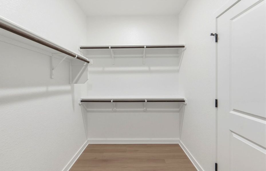 Spacious, unfurnished interior of a new home in Sun City Texas, Georgetown (Image 47).