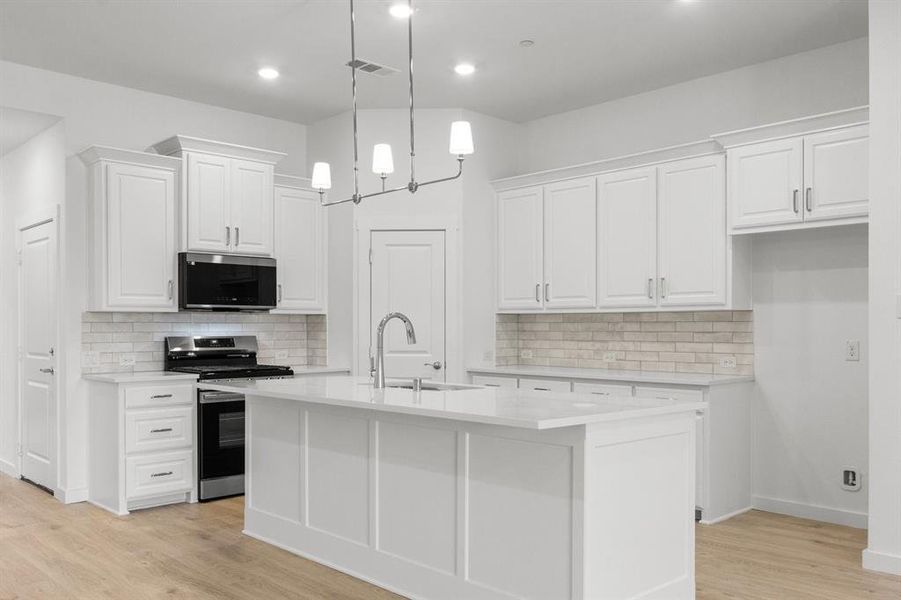 012-2821ConcordDrive-Wylie-TX-75098-Kitchen.jpg-SMALL 012-2821ConcordDrive-Wylie-TX-75098-Kitchen.jpg-SMALL