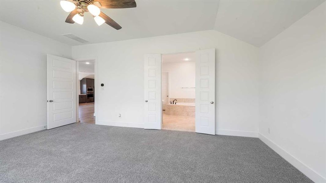 Spacious, unfurnished interior of a new home in Mosaic 50', Celina (Image 18). Spacious, unfurnished interior of a new home in Mosaic 50', Celina (Image 18).