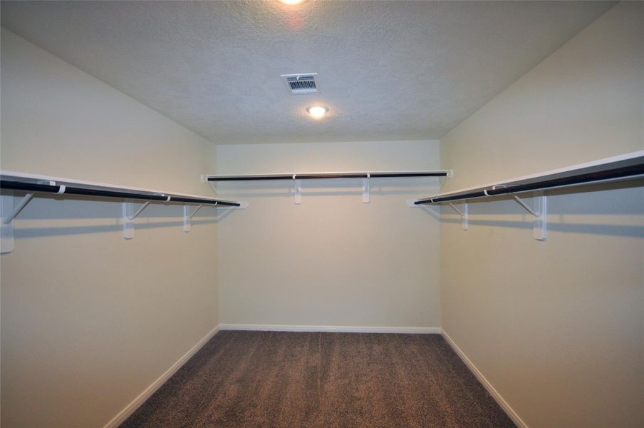 Spacious, unfurnished interior of a new home in Pedregal, League City (Image 31). Spacious, unfurnished interior of a new home in Pedregal, League City (Image 31).