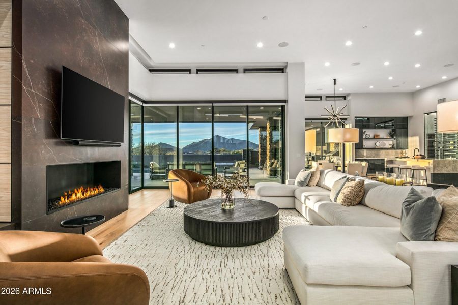 009_One Level Open Floor Plan