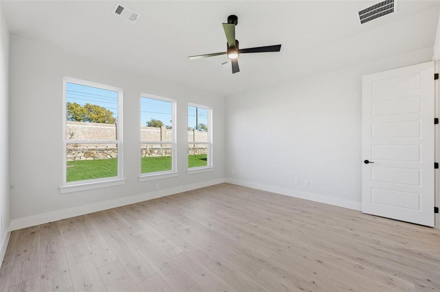 Spacious, unfurnished interior of a new home in LeTara, Haslet (Image 26). Spacious, unfurnished interior of a new home in LeTara, Haslet (Image 26).