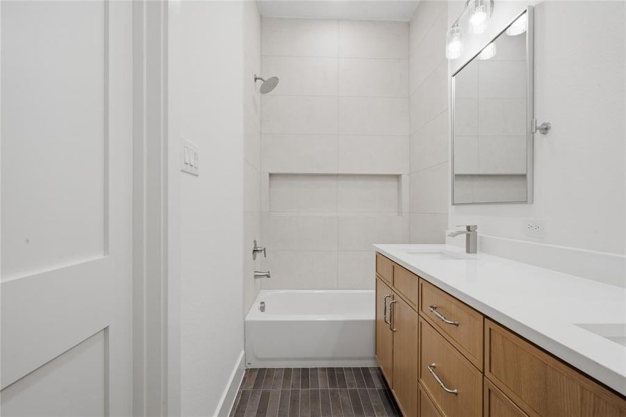 Furnished interior view inside a new home in , Dallas (Image 13). Furnished interior view inside a new home in , Dallas (Image 13).
