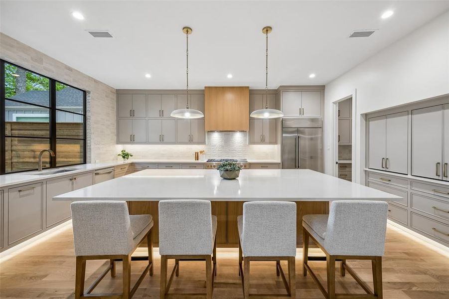 Furnished interior view inside a new home in , Dallas (Image 10).