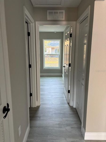 Spacious, unfurnished interior of a new home in , Citrus Springs (Image 23).