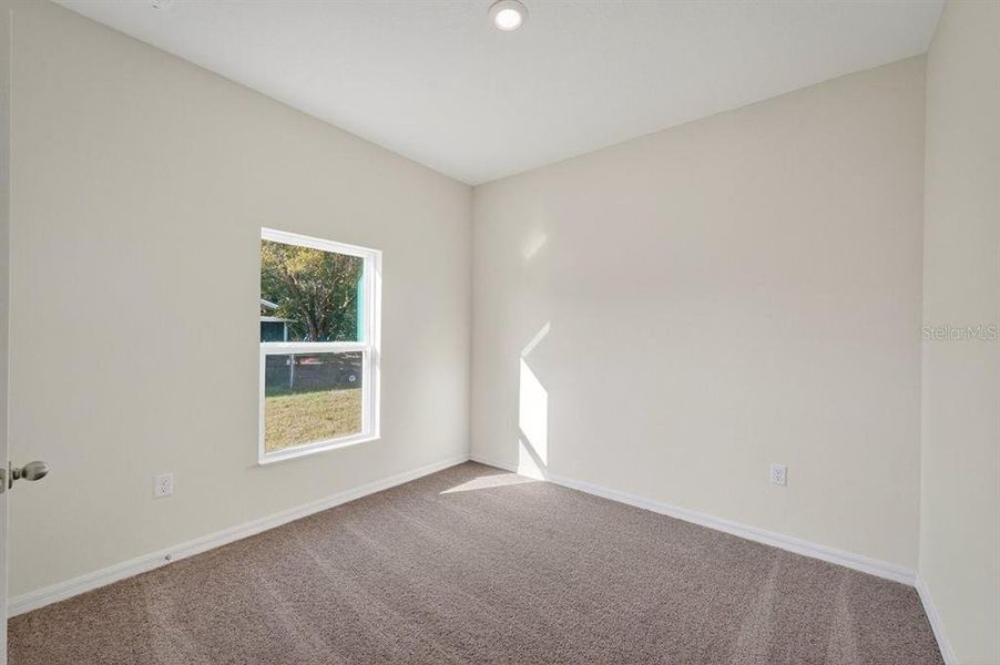 Spacious, unfurnished interior of a new home in , Deltona (Image 27).