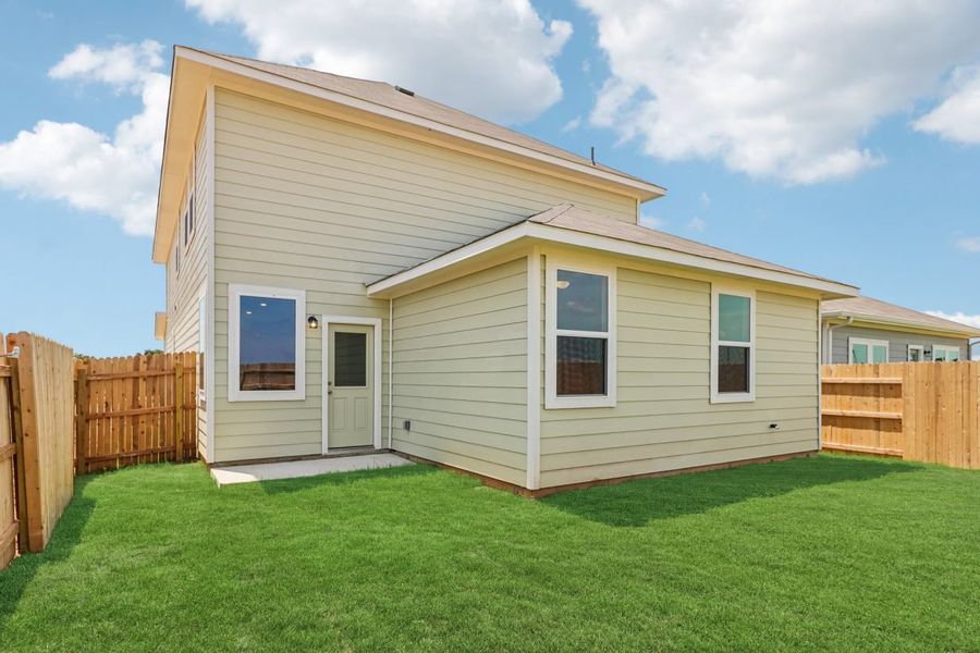 Exterior details and patio area of a home in Cascade, Liberty Hill (Image 3).