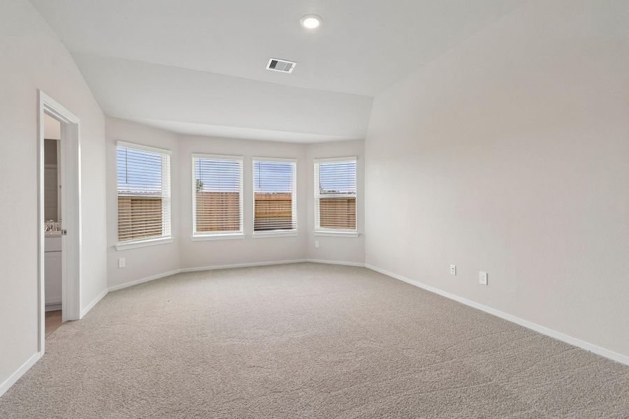 Spacious, unfurnished interior of a new home in Riviera Pines - Premier Series, Huffman (Image 16). Spacious, unfurnished interior of a new home in Riviera Pines - Premier Series, Huffman (Image 16).