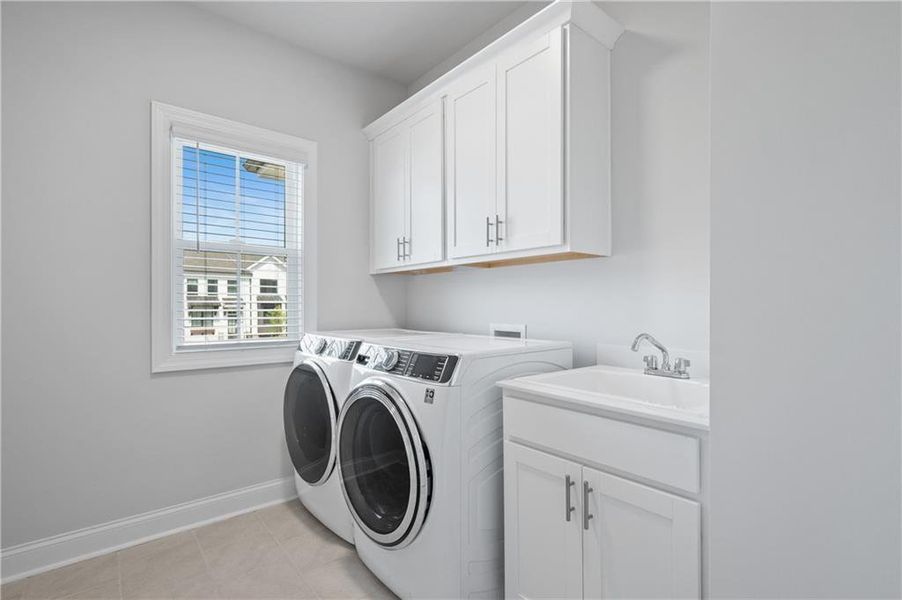 Furnished interior view inside a new home in Palisades Single Family, Cumming (Image 7).