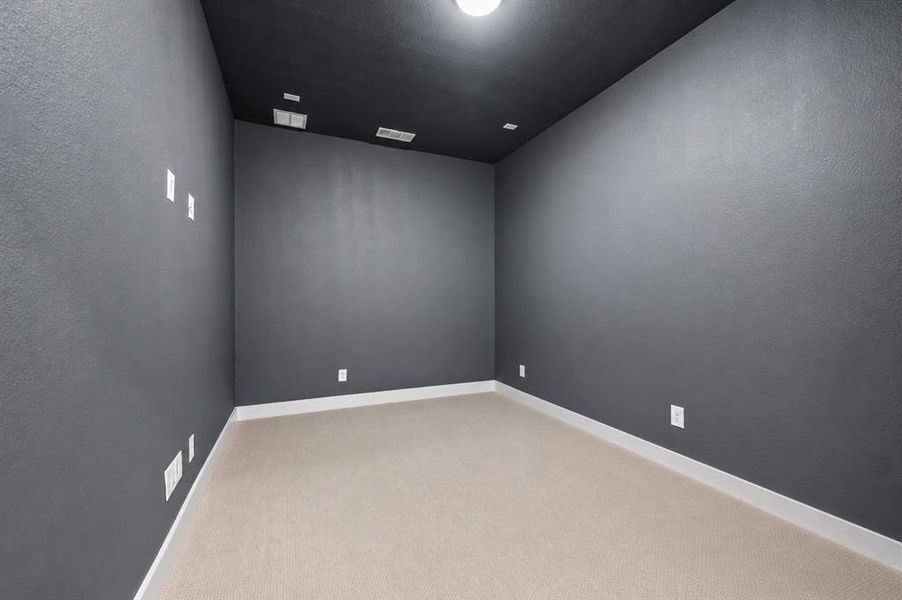 Spacious, unfurnished interior of a new home in Wildflower Ranch, Fort Worth (Image 23).