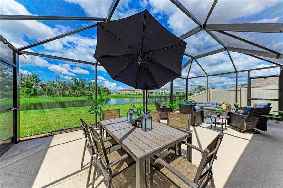 Community amenities in Bella Lago, Parrish (Image 32).