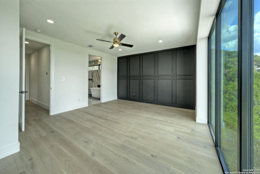 Spacious, unfurnished interior of a new home in , Canyon Lake (Image 50). Spacious, unfurnished interior of a new home in , Canyon Lake (Image 50).
