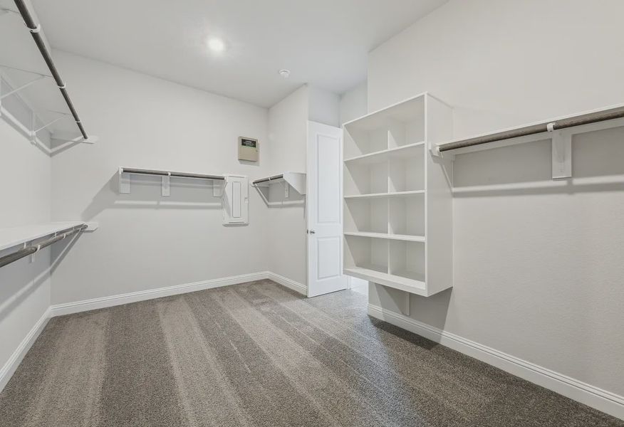 Plan 5072 Closet - 13 of 22