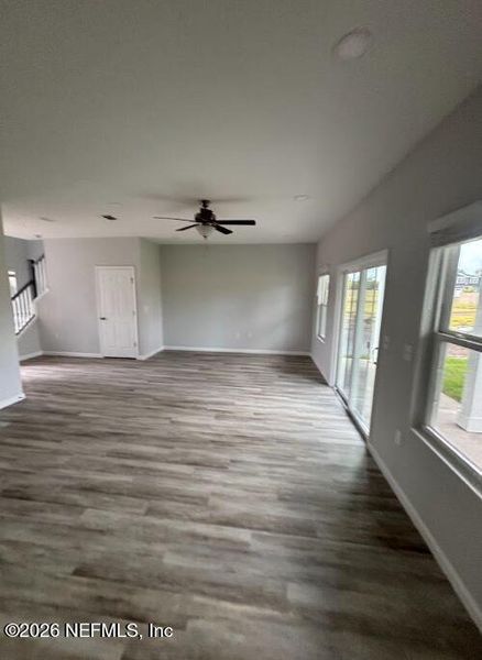 Spacious, unfurnished interior of a new home in , Jacksonville (Image 14).