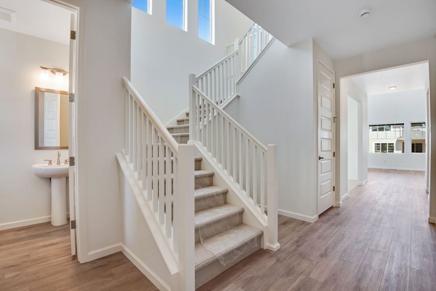 Spacious, unfurnished interior of a new home in The Aurora Highlands, Aurora (Image 30).