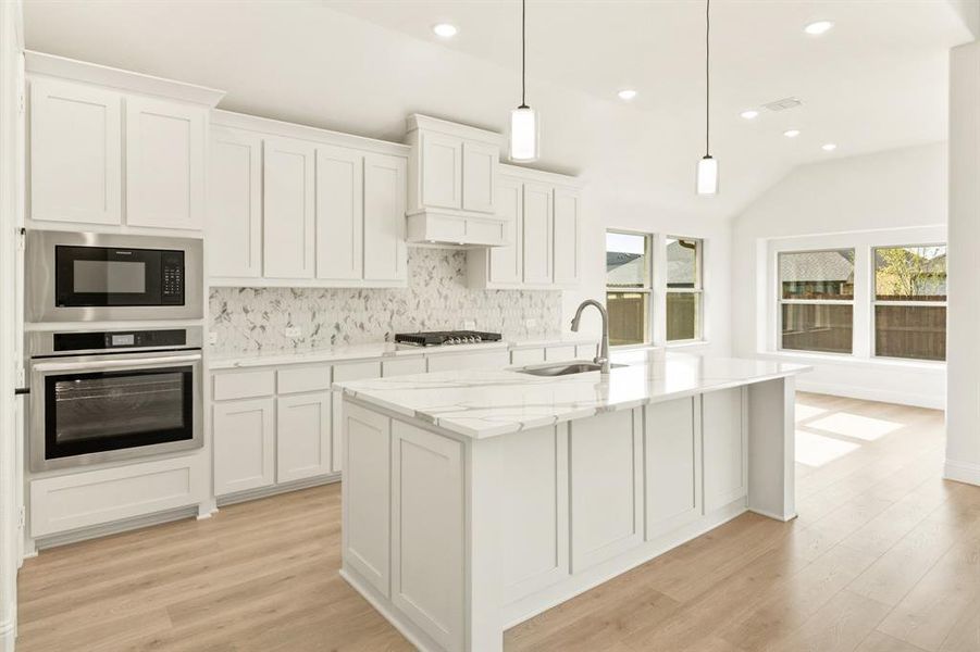Furnished interior view inside a new home in Wildflower Ranch 60-65, Fort Worth (Image 10). Furnished interior view inside a new home in Wildflower Ranch 60-65, Fort Worth (Image 10).
