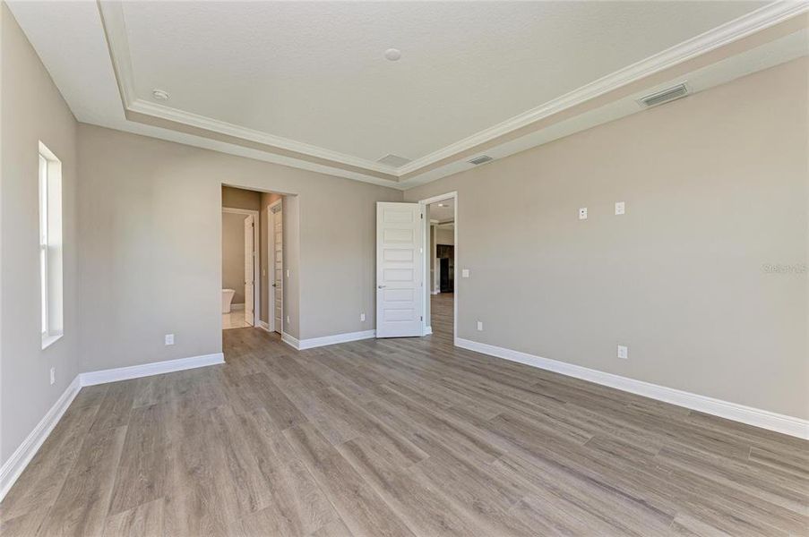Spacious, unfurnished interior of a new home in North River Ranch, Parrish (Image 23).