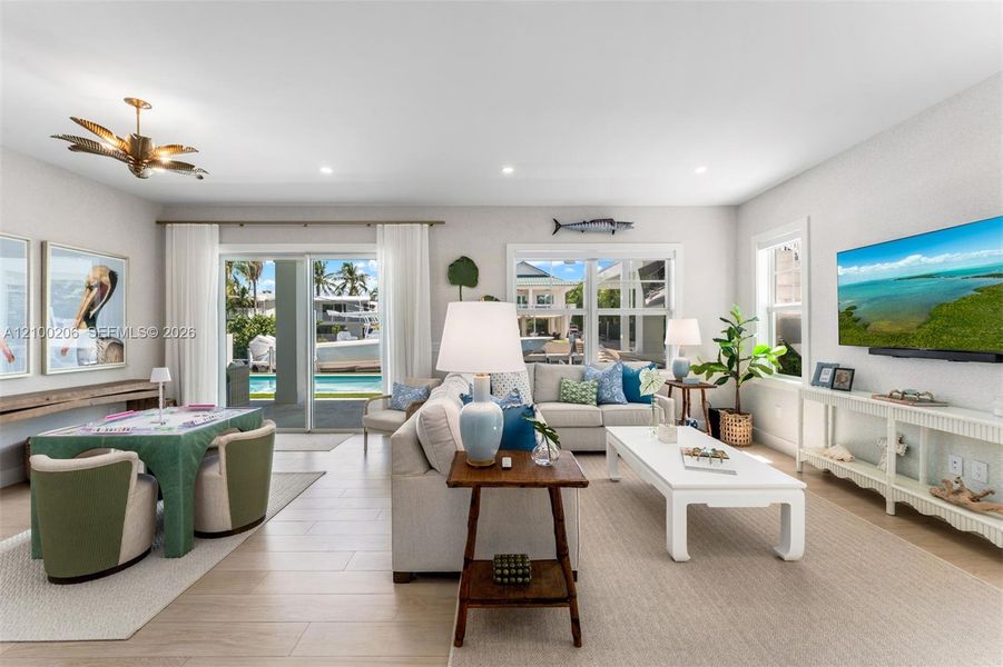 Furnished interior view inside a new home in , Tavernier (Image 52).