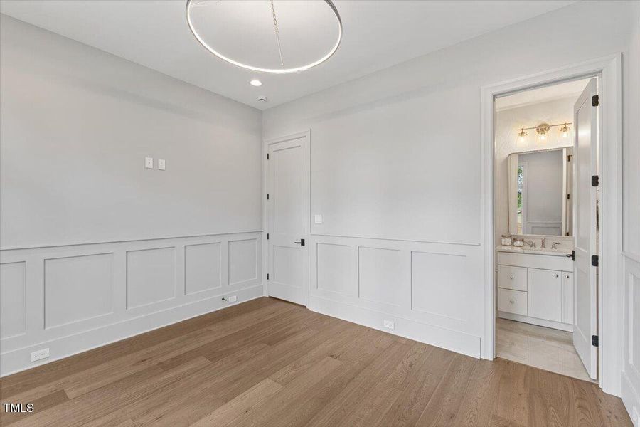 048-6844 Greystone Dr