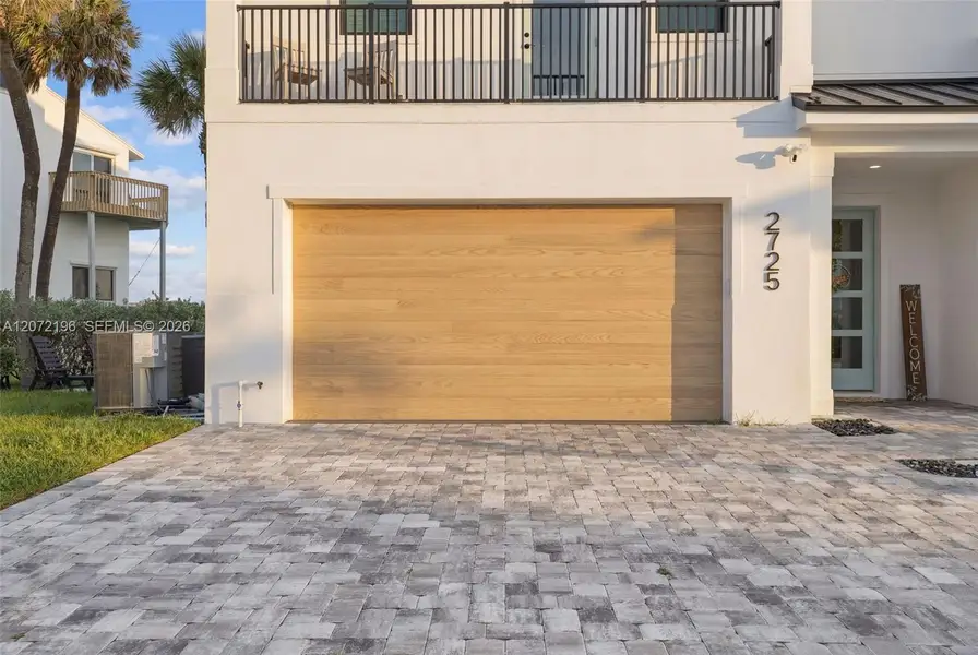 Exterior details and patio area of a home in , Melbourne Beach (Image 4).