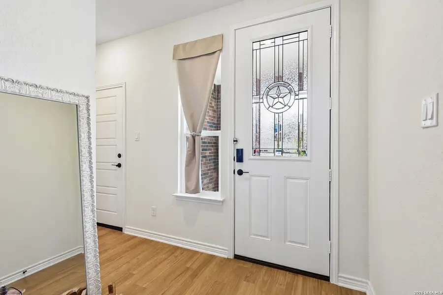 Spacious, unfurnished interior of a new home in , San Antonio (Image 47).
