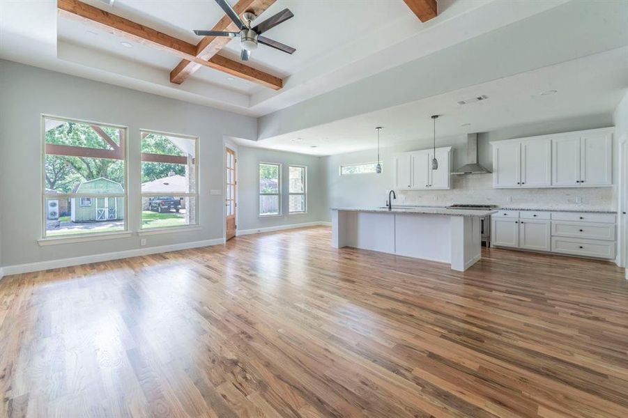 Spacious, unfurnished interior of a new home in , Duncanville (Image 10).